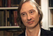 Stuart Clark, astr&oacute;nomo y divulgador cient&iacute;fico