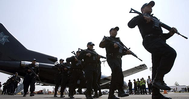 Refuerzos para luchar contra los carteles de la droga mexicanos Refuerzos para luchar contra los carteles de la droga mexicanos