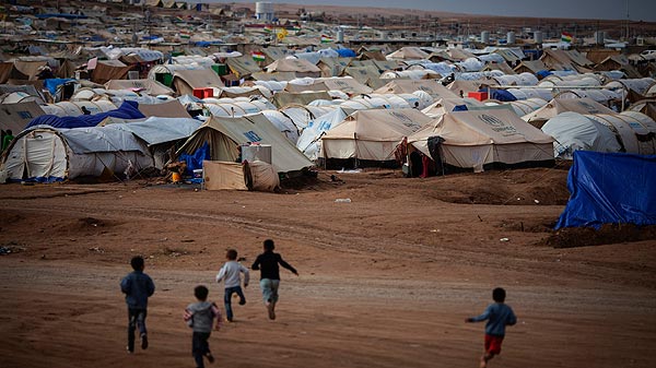 El campamento de refugiados de Domiz, situado cerca de Dohuk en la Región del Kurdistán iraquí, acoge a miles de refugiados sirios. ACNUR/UNHCR / B. Sokol