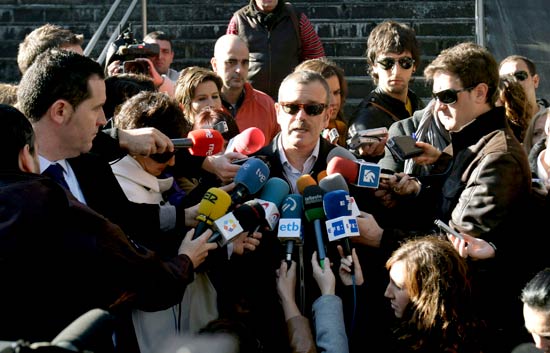 Los marineros vascos del Alakrana relatan la experiencia del secuestro al juez Pedraz