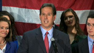 Ver v&iacute;deo  'La renuncia de Rick Santorum allana el camino al favorito, Mitt Romney'