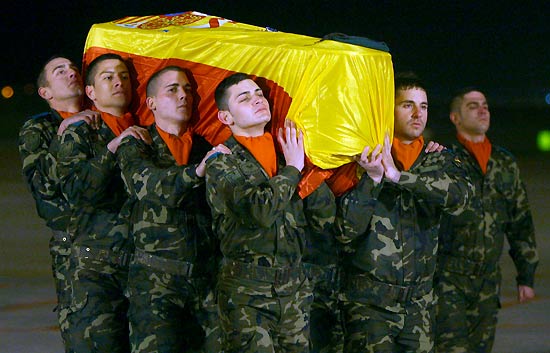 Aterriza en Barcelona el f&eacute;retro del soldado espa&ntilde;ol 