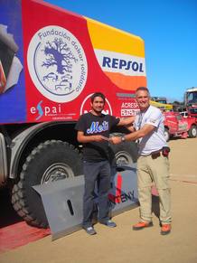 La Fundaci&oacute;n Repsol tambi&eacute;n ha repartido material en Chile y Argentina.