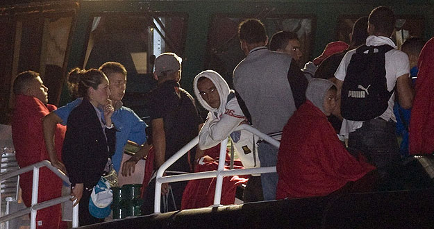 Rescatados 22 inmigrantes de una patera frente a las costas de Almería Rescatados 22 inmigrantes de una patera frente a las costas de Almería