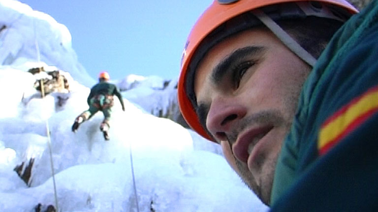 Comando Actualidad - Aqu&iacute; s&iacute; que hace fr&iacute;o - Rescate de alta monta&ntilde;a