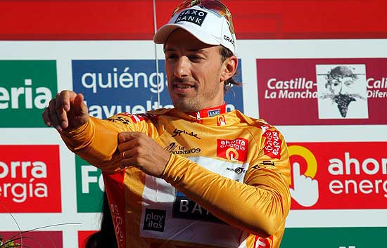 1&ordf; etapa: Cancellara es el primer l&iacute;der