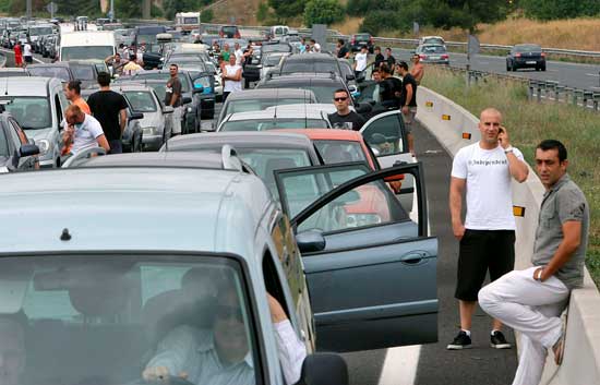 Retenciones en las v�as que conducen a la costa