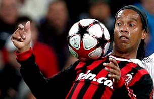 Ver v&iacute;deo  'Retorno decepcionante de Ronaldinho'