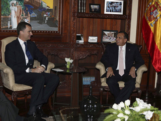 Reuni�n entre el Pr�ncipe de Asturias y el presidente de Honduras