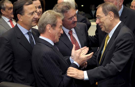 Reuni�n de los ministros de Exteriores de la UE para tratar el no irland�s