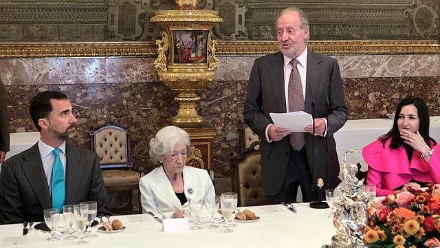 El rey homenajea a Ana Mar&iacute;a Matute la v&iacute;spera de la entrega del Premio Cervantes