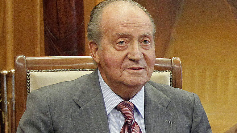 El rey, intervenido de nuevo por una luxaci&oacute;n en la cadera derecha