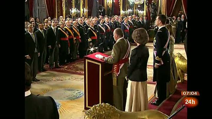 Ir al Video&nbsp;El rey reanuda su agenda oficial tras su operaci&oacute;n de cadera con la Pascua Militar