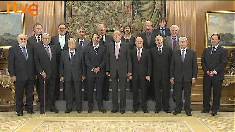 El Rey recibe a los directores de RNE