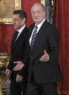 El rey Juan Carlos, junto al presidente franc&eacute;s, Nicolas Sarkozy.