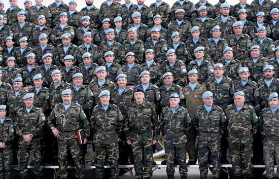 El Rey visita al millar de militares espa&ntilde;oles desplegados en el sur del L&iacute;bano