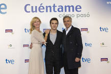 Ricardo G&oacute;mez junto a sus padres en la ficci&oacute;n