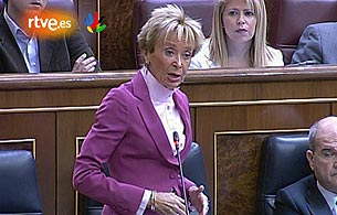 Ver v&iacute;deo  'Rifi rafe entre De la Vega y S&aacute;enz de Santamar&iacute;a en el Congreso por las cuentas p&uacute;blicas'