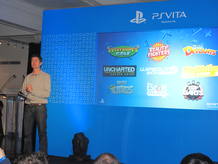 Michael Denny, vicepresidente de World Wide Studios de Europa, durante la presentación de la PS Vita en Londres Michael Denny, vicepresidente de World Wide Studios de Europa, durante la presentación de la PS Vita en Londres
