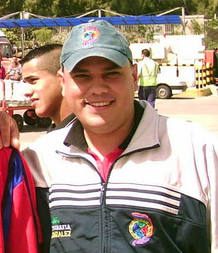 Roberto Alvarado, grancanario de 38 a&ntilde;os, viajaba en el avi&oacute;n junto con sus dos hijos, tambi&eacute;n fallecidos.
