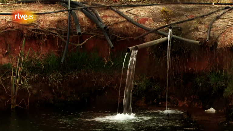 Robo de agua en Do&ntilde;ana