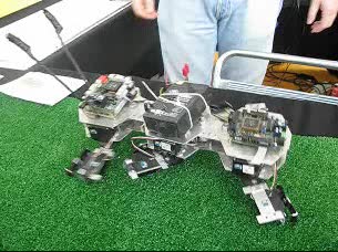 Ver v&iacute;deo  'Robot caminante'