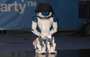 Ver v&iacute;deo  'Un robot homenajea a Michael Jackson en la Campus Party'