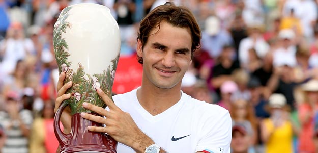 Roger Federer con el trofeo tras la victoria conseguida en el Masters 1000 de Cincinnati.