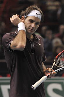 Federer cay&oacute; en segunda ronda de Paris-Bercy.