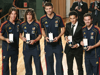 Ver v&iacute;deo  'La 'Roja', Oro al m&eacute;rito deportivo'