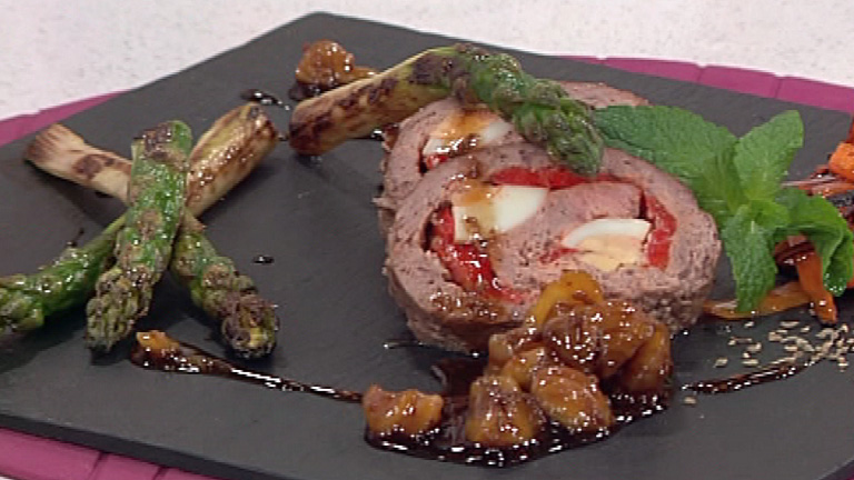Saber Cocinar - Rollos de ternera con salsa de casta&ntilde;as 