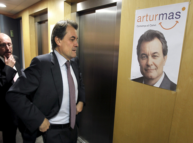 En Catalu&ntilde;a comienzan los contactos pol&iacute;ticos del l&iacute;der de CiU, Artur Mas, de cara a su investidura 