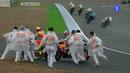 Ir al Video&nbsp;Rossi se lleva por delante a Stoner
