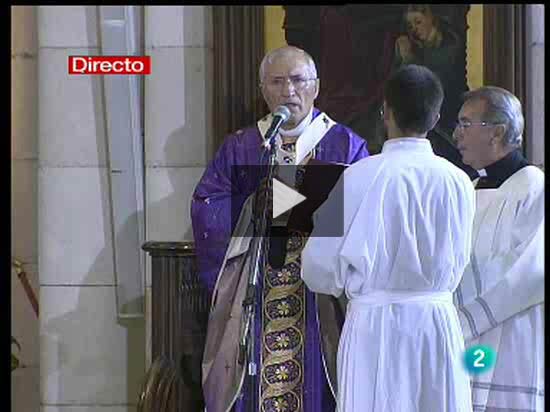 El cardenal Rouco Varela infunde &aacute;nimos a los familiares