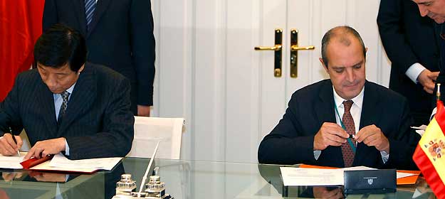 EMPRESAS DE ESPAÑA Y CHINA FIRMAN ACUERDOS DE COOPERACIÓN BILATERAL EMPRESAS DE ESPAÑA Y CHINA FIRMAN ACUERDOS DE COOPERACIÓN BILATERAL