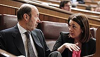 Ir al Video&nbsp;Rubalcaba acusa a Rajoy de "despreciar" a los cient&iacute;ficos