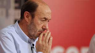 Ver v&iacute;deo  'Rubalcaba cree que Rajoy est&aacute; perdiendo el apoyo de los ciudadanos'