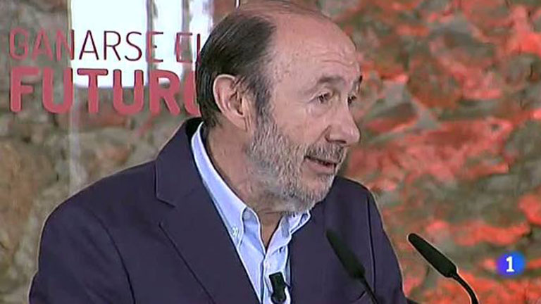 Rubalcaba defiende la reforma fiscal propuesta por el PSOE