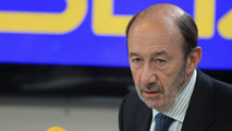 Ir al Video&nbsp;Rubalcaba defiende utilizar el dinero sobrante del rescate bancario para reactivar la econom&iacute;a