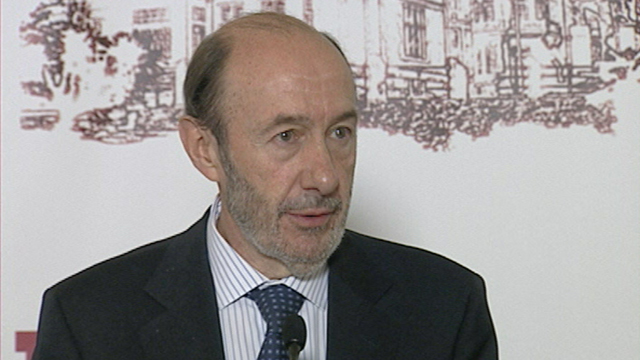 Rubalcaba insiste en que la econom&iacute;a espa&ntilde;ola es diferente a la portuguesa