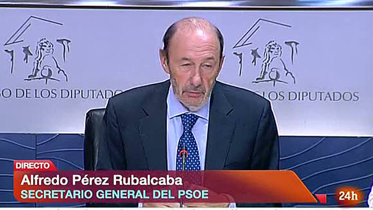 Rubalcaba pide a Rajoy afrontar "el problema con Catalu&ntilde;a"