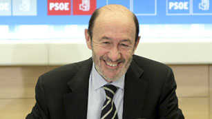 Ver v&iacute;deo  'Rubalcaba: "Hoy es un buen d&iacute;a para el PSOE"'