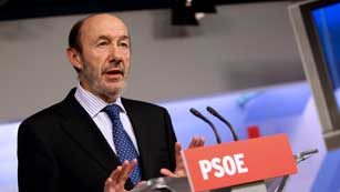 Ver v&iacute;deo  'Rubalcaba: "El rescate es una mala noticia"'