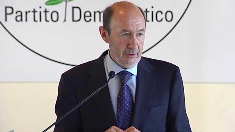 El Secretario General del PSOE dice que el BCE deber&iacute;a defender al euro