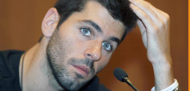 El piloto de F&oacute;rmula 1, Jaime Alguersuari, durante una rueda de prensa