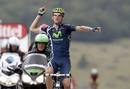 El corredor portugu&eacute;s del Movistar, Rui Alberto Costa, celebra la victoria conseguida en la octava etapa del Tour de Francia disputada entre Aigurande y Super-Besse Sancy.
