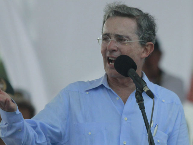 Uribe no se pronuncia sobre la ruptura de relaciones con Venezuela