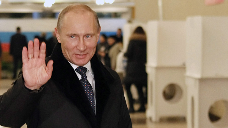 Rusia vota con normalidad en una larga jornada electoral
