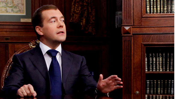 Medv&eacute;dev, durante la entrevista mantenida con periodistas rusos tras su anuncio de que no ir&aacute; a la reelecci&oacute;n.