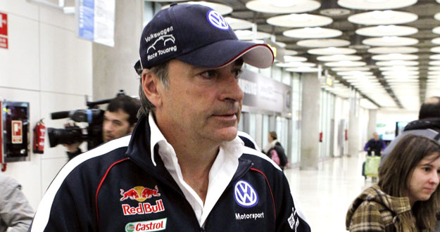 SAINZ REGRESA A ESPA&Ntilde;A TRAS ACABAR 3 EL DAKAR